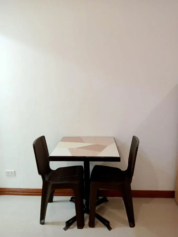 Hotel __Aplaridel Inn Suites__ Angeles